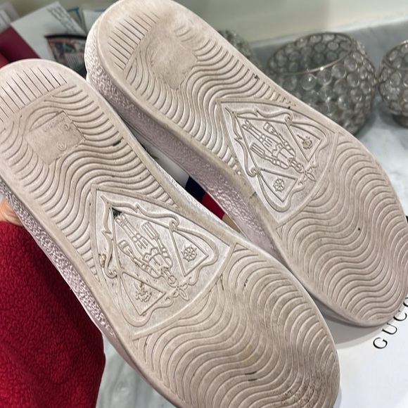 Gucci bee sneakers size 6 - Picture 6 of 7